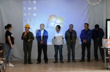 金龍公司召開八月份生產(chǎn)PK會議