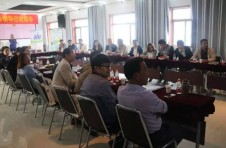 甘肅省建筑裝飾協會會長攜建筑裝飾協會成員蒞臨甘肅景泰金龍化工建材有限公司參觀考察