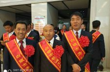 金龍公司企業(yè)領(lǐng)導(dǎo)人榮獲“白銀市勞動(dòng)模范”表彰